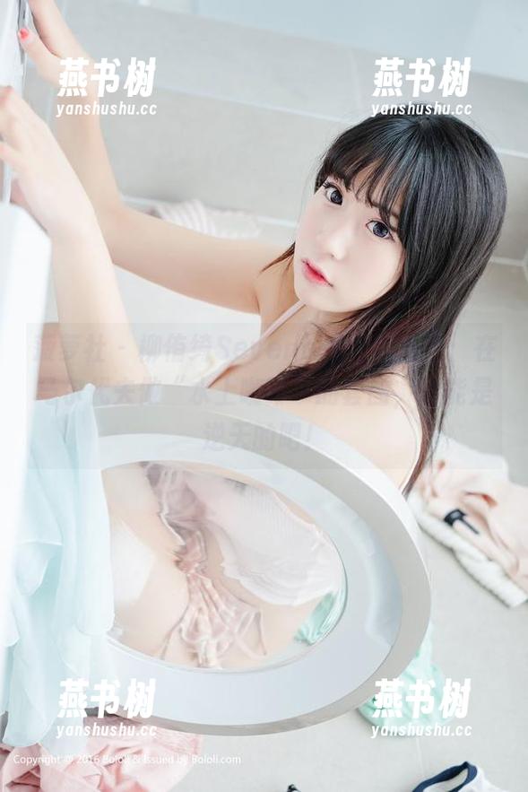 菠萝社 - 柳侑绮Sevenbaby的私拍：在马尔代夫做“水上咖啡”的套图，可能是逆天的吧！