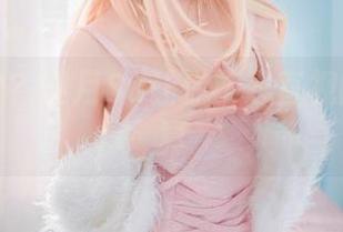 萝莉修女？逐月Su让你不忍直视的滑稽写真
