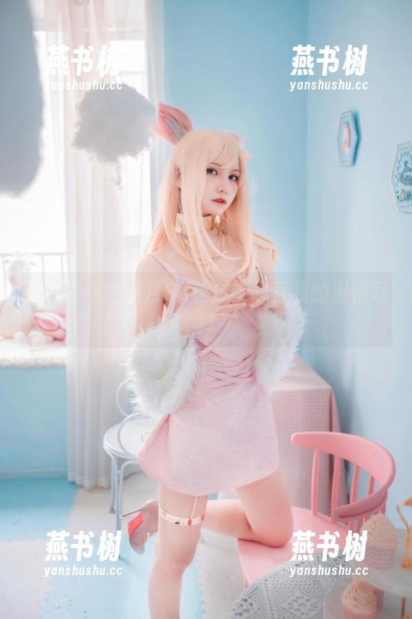萝莉修女？逐月Su让你不忍直视的滑稽写真