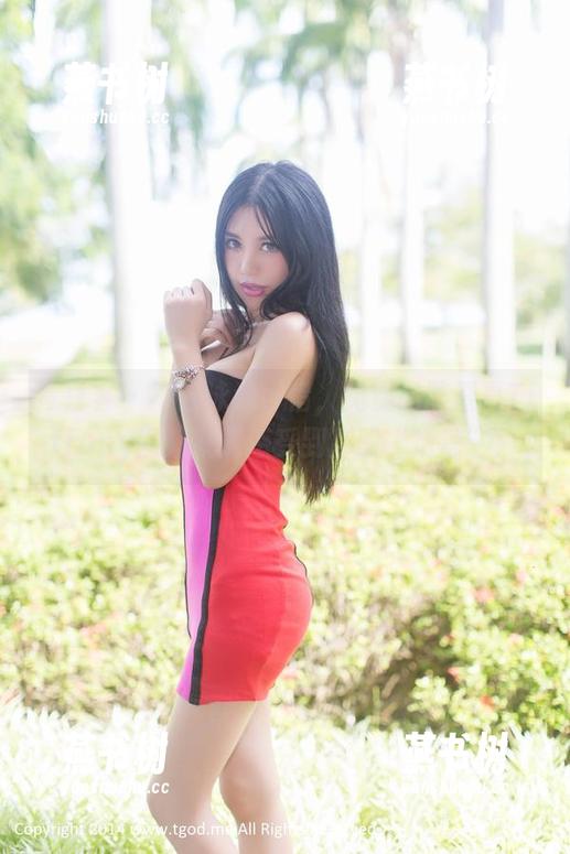 青豆客 - 不去泳池可惜，免费的陈嘉嘉Tiffany图集就能感受到那股“清凉”！