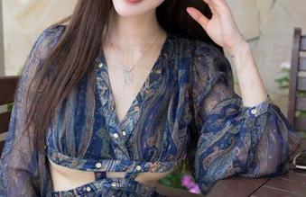 魅妍社 – 私房小狐狸Kathryn与浴缸：原图传递出一种‘想念枕边书’的幽默气息！