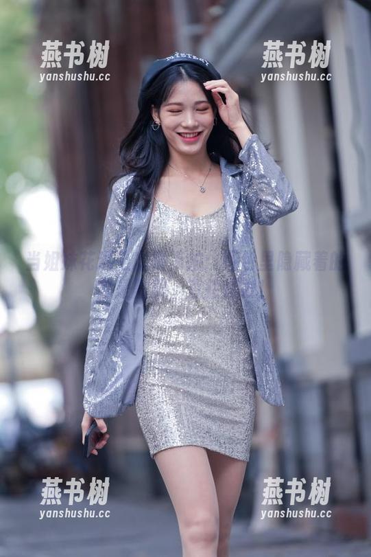 当姐妹花遇上魔镜街拍：图包里隐藏着的就是默契，直接爆发！