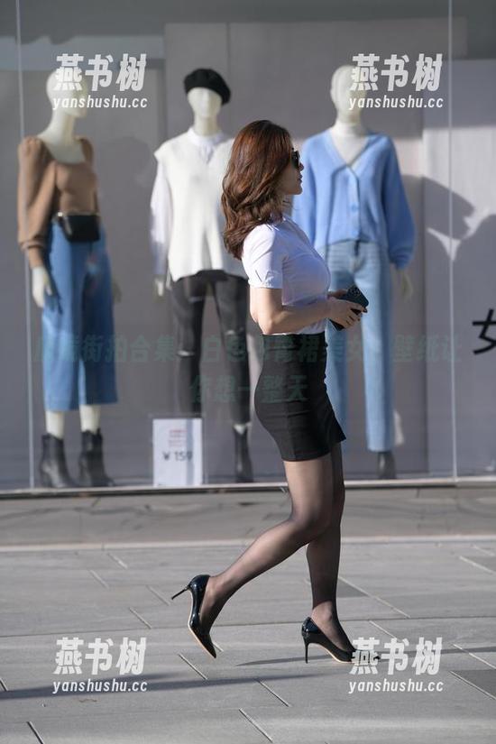 魔镜街拍合集：白色包臀裙美女，壁纸让你想一整天