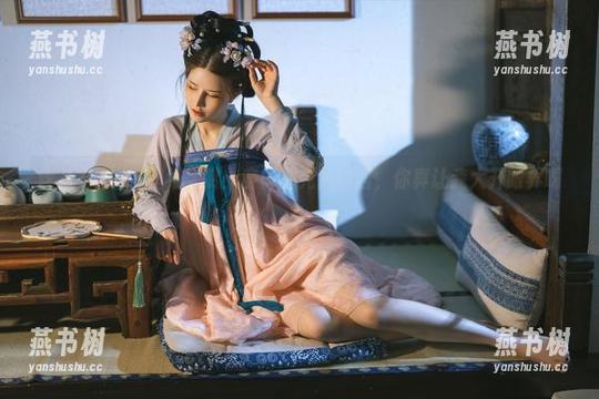 鹿八岁baby壁纸大赏：赛博朋克的露西，你真让我大开眼界啊！